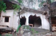 BHIMA DUNGURI CAVES